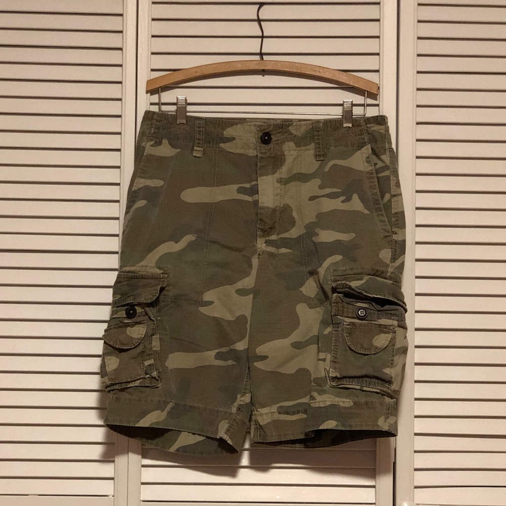 Aeropostale Camo Cargo Shorts